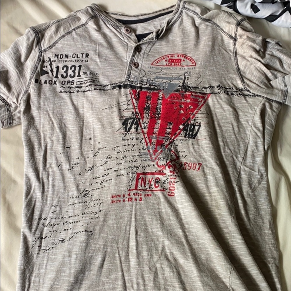 Men’s t-shirt